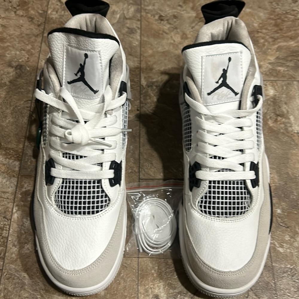 Air Jordan 4 retro military black